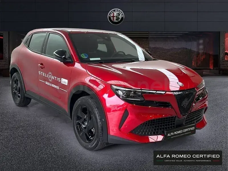 Usado Alfa Romeo GT Junior 145 CV (106 kW) 2025 Rojo SUV