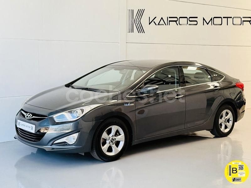 Gris / plata Usado 2013 Hyundai i40 Berlina | 8490 € (Precio justo) - Imagen 1/4