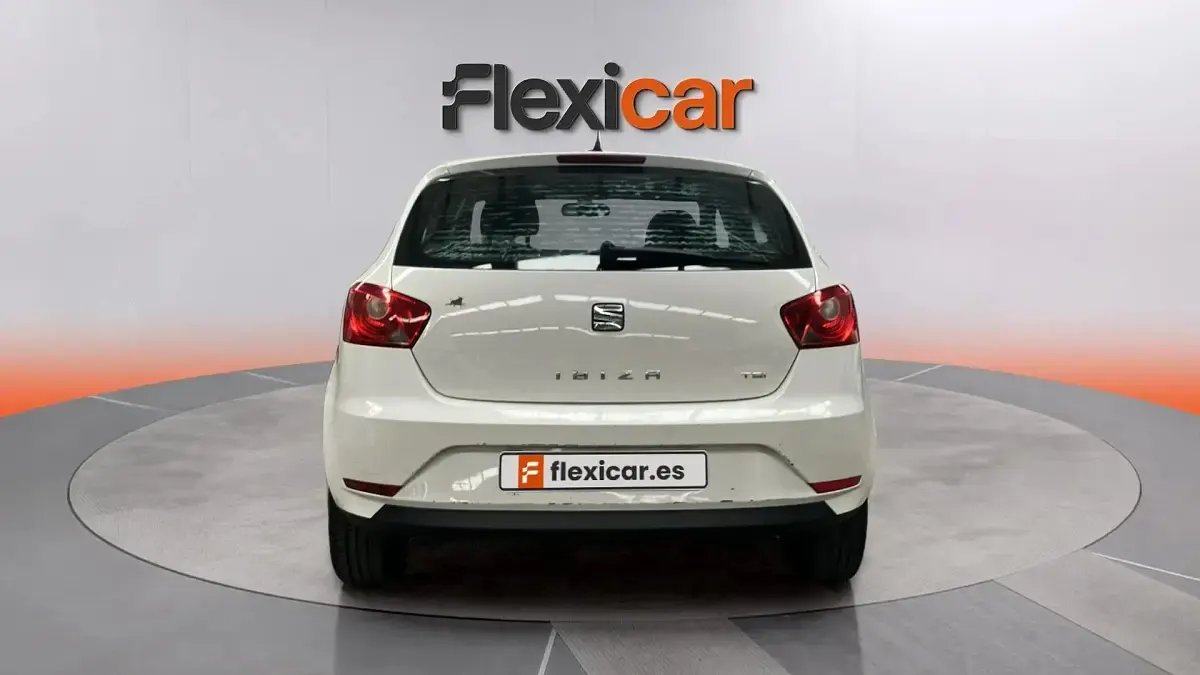 Usado Seat Ibiza Style 90 CV (66 kW) 2017 Blanco Berlina