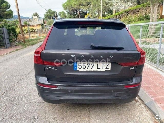 Azul Usado 2021 Volvo XC60 Momentum SUV | 25.000 € (Super precio) - Imagen 1/4