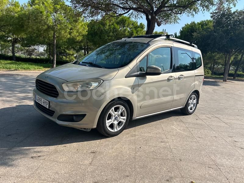 Beige Usado 2014 Ford Tourneo Courier Ambiente Monovolumen | 8990 € (Precio justo) - Imagen 1/4
