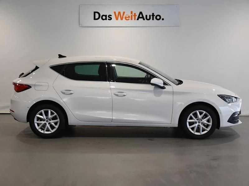 Usado Seat Leon Style 116 CV (85 kW) 2025 Blanco