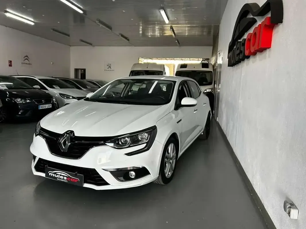 Usado Renault Mégane IV Business 116 CV (85 kW) 2019 Blanco Utilitario