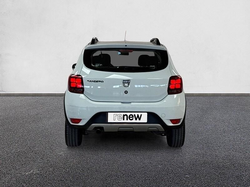 Usado Dacia Sandero Stepway Ambiance 90 CV (66 kW) 2017 Blanco Berlina