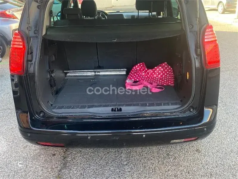 Usado Peugeot 5008 Style 150 CV (110 kW) 2013 Negro Monovolumen