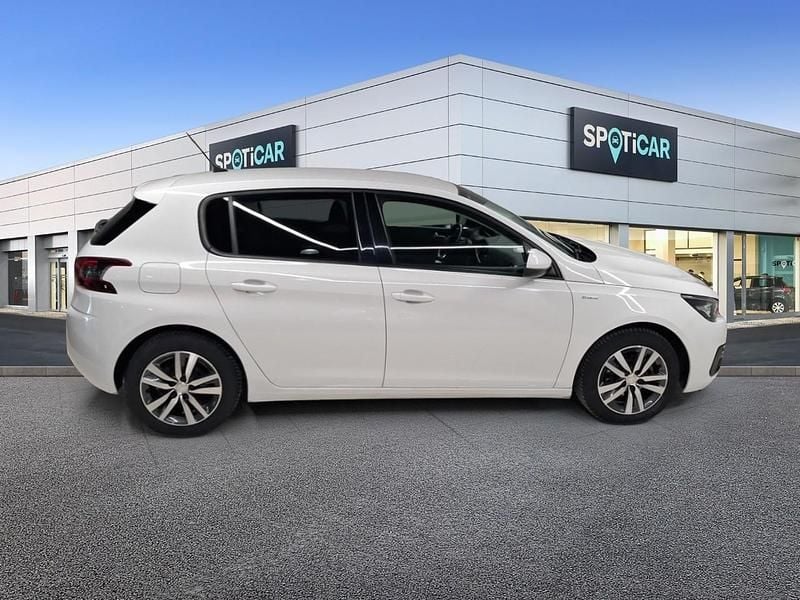 Usado Peugeot 308 Style 130 CV (95 kW) 2021 Blanco Berlina