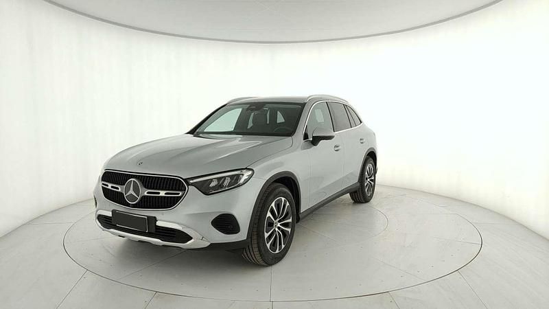 Usado Mercedes GLC220 197 CV (144 kW) 2023 Plateado SUV