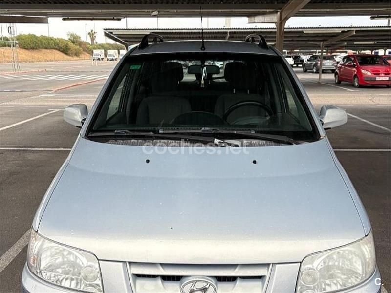 Gris / plata Usado 2003 Hyundai Matrix GLS Monovolumen | 2500 € - Imagen 1/4
