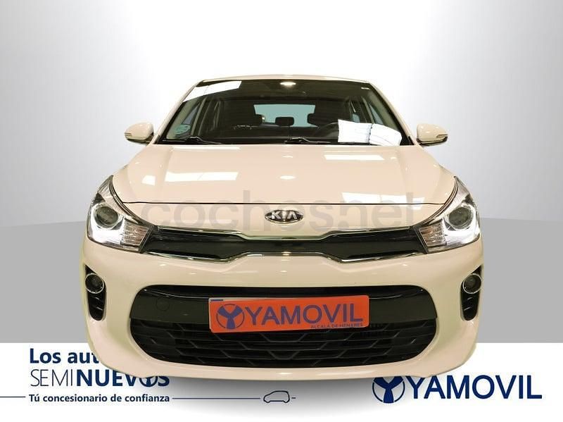 Usado Kia Rio 100 CV (73 kW) 2020 Blanco Berlina
