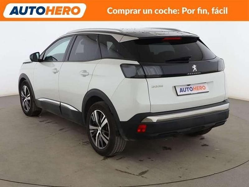 Usado Peugeot 3008 Allure 131 CV (96 kW) 2021 Blanco SUV