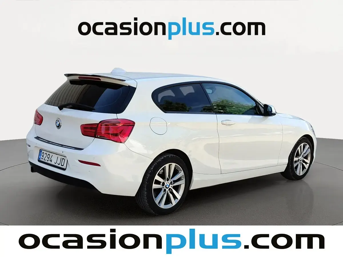 Usado BMW 118 150 CV (110 kW) 2015 Blanco Utilitario
