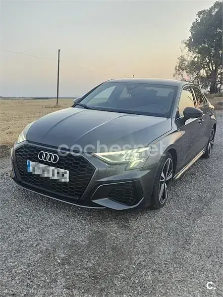Usado Audi A3 S-Line 150 CV (110 kW) 2021 Gris / plata Berlina