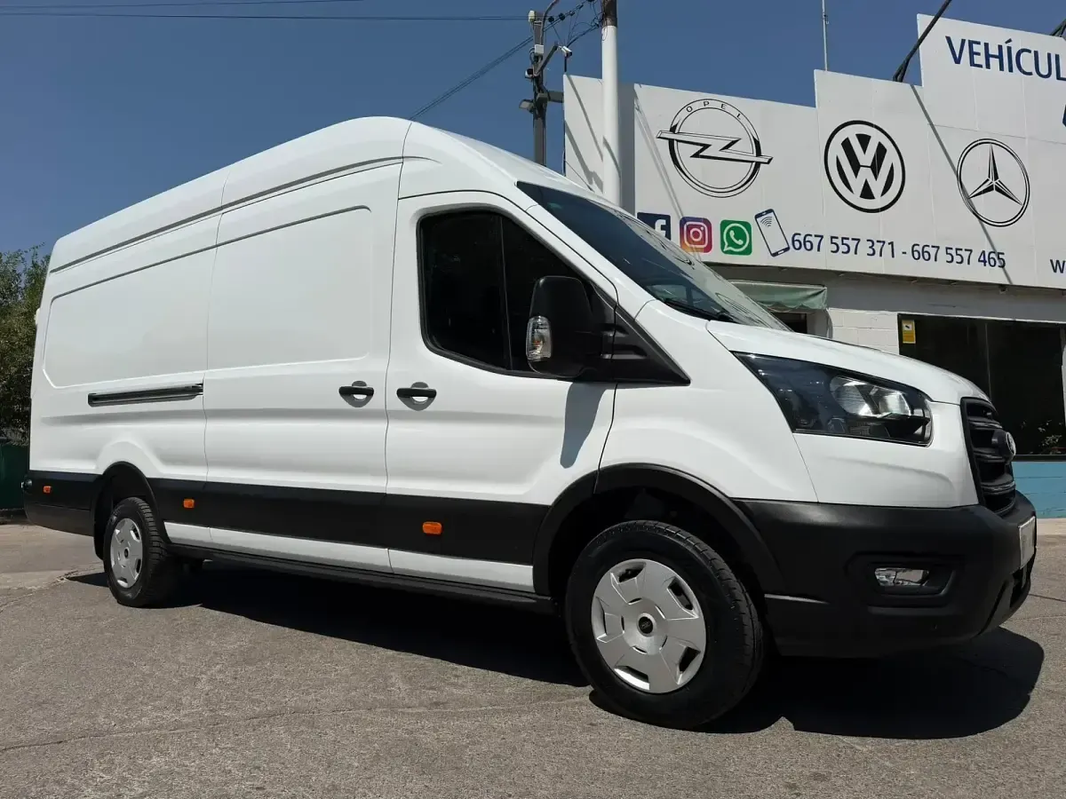 Usado Ford Transit Trend 130 CV (95 kW) 2022 Blanco Van