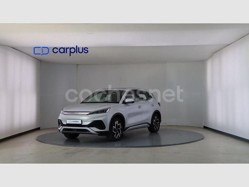 Skiing white (metalizada) Usado 2023 BYD Atto 3 Design SUV | 27.990 € (Precio justo) - Imagen 1/4