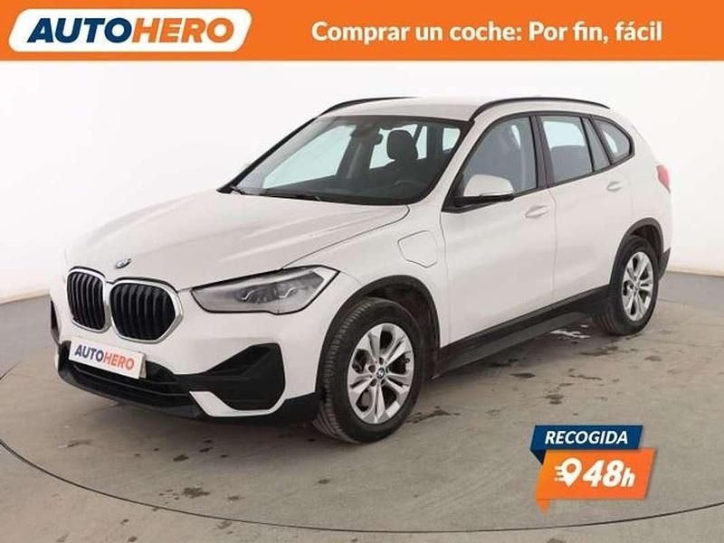 Usado BMW X1 Sport Line 220 CV (161 kW) 2021 Blanco SUV