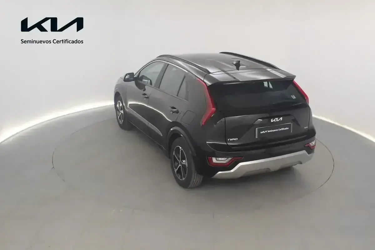 Usado Kia Niro 129 CV (94 kW) 2024 Negro SUV