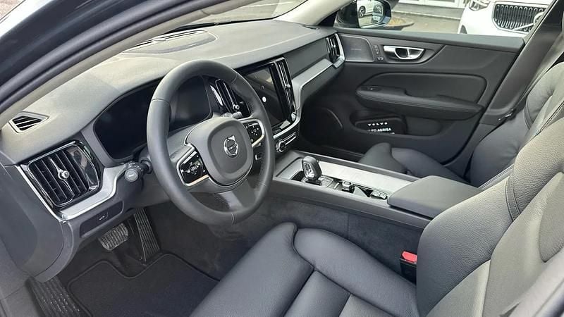 Novo Volvo V60 Plus 197 HP (144 kW) 2026 Otro Carrinha