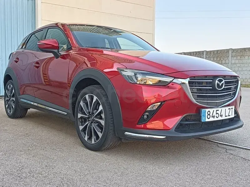 Usado Mazda CX-3 121 CV (88 kW) 2022 Granate SUV