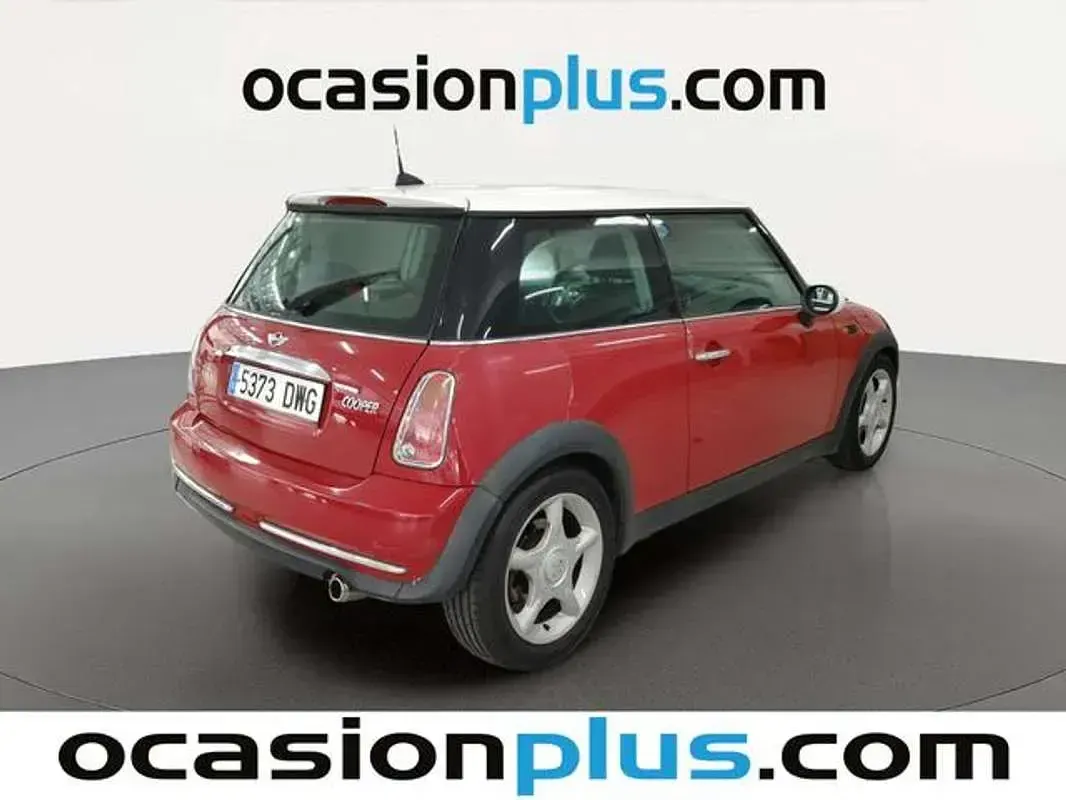 Usado Mini Cooper 116 CV (85 kW) 2006 Rojo Utilitario