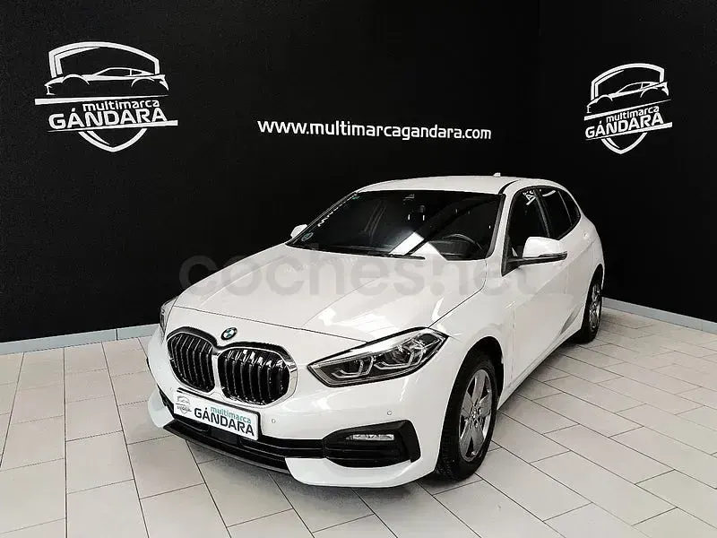 Usado BMW 118 Comfort Edition 136 CV (100 kW) 2022 Blanco Utilitario