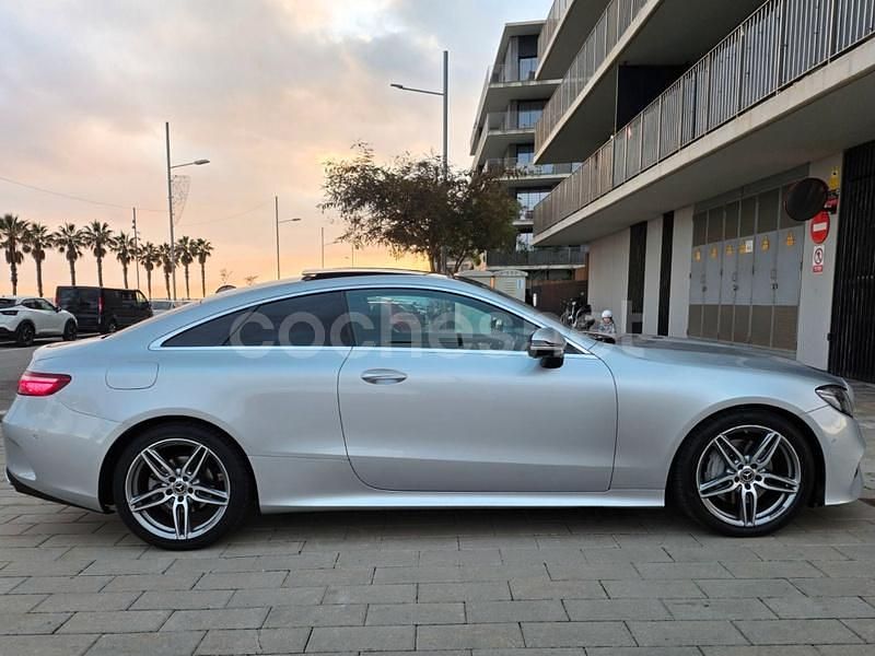 Usado Mercedes E220 194 CV (142 kW) 2019 Gris / plata Coupe