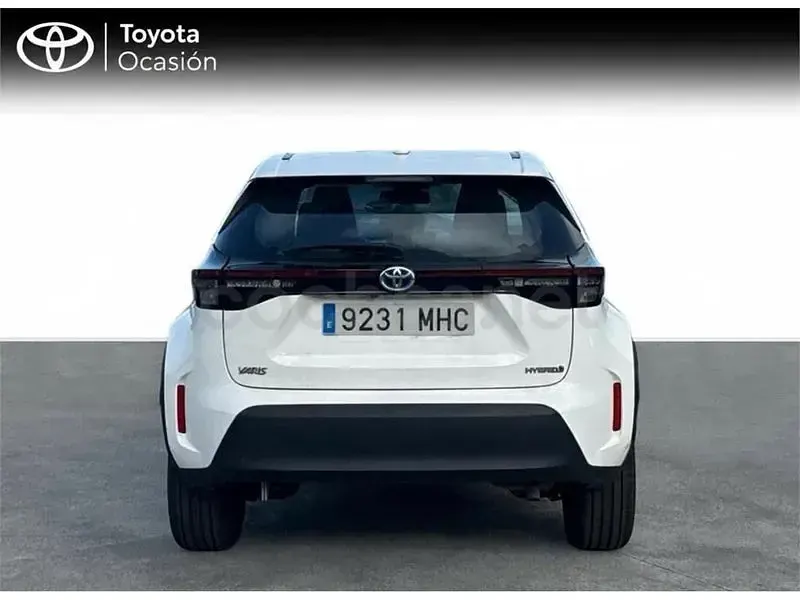 Usado Toyota Yaris Cross Active 116 CV (85 kW) 2023 Blanco SUV