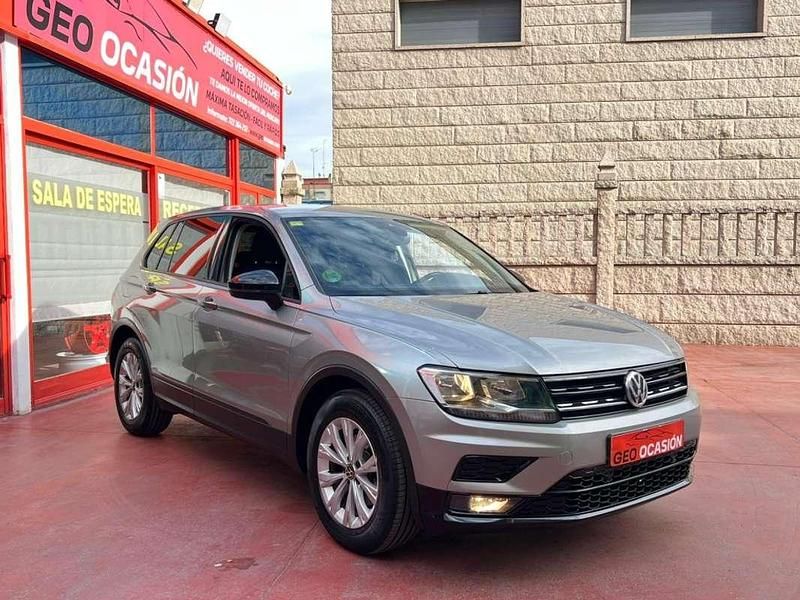 Usado VW Tiguan Edition 150 CV (110 kW) 2020 Gris SUV