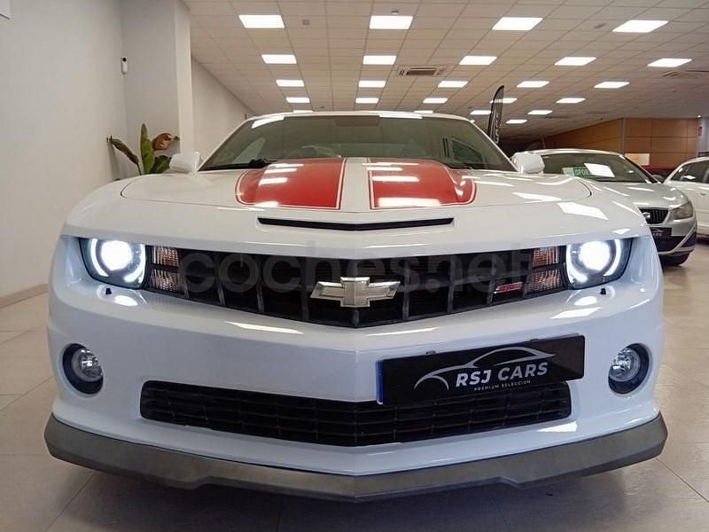 Usado Chevrolet Camaro 405 CV (297 kW) 2011 Blanco Coupe