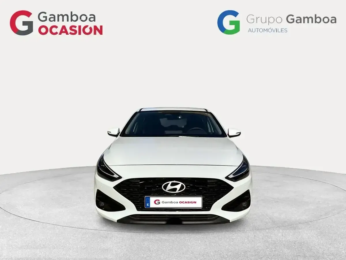 Usado Hyundai i30 120 HP (88 kW) 2024 Branco Sedan