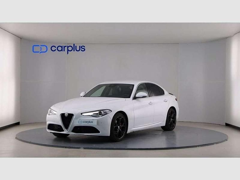 Blanco Usado 2020 Alfa Romeo Giulia Executive Berlina | 24.990 € (Buen precio) - Imagen 1/4