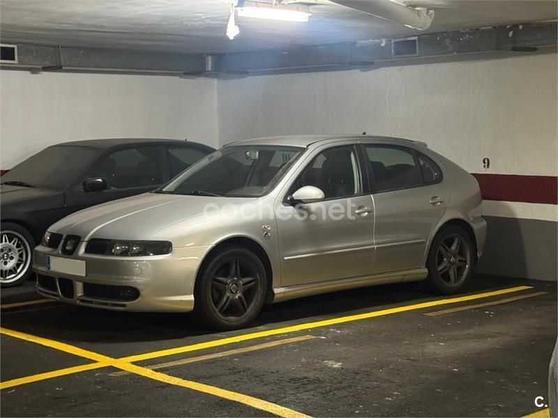 Gris / plata Usado 2004 Seat Leon FR Berlina | 4100 € (Caro) - Imagen 1/4