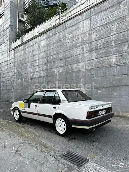 Usado Opel Ascona 130 CV (95 kW) 1988 Blanco Berlina