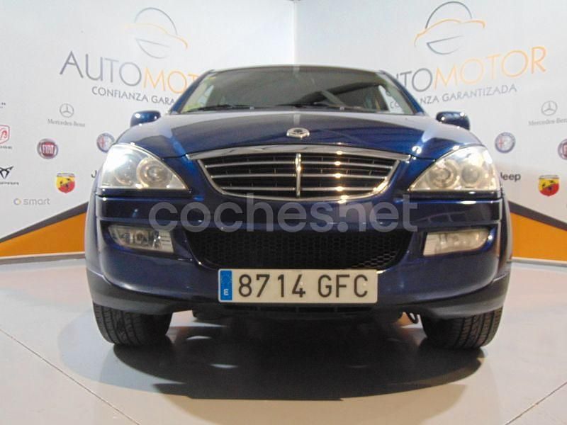 Usado Ssangyong (KGM) Kyron Limited 165 CV (121 kW) 2008 Azul SUV