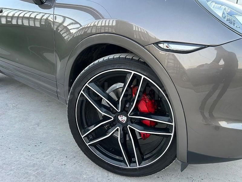 Usado Porsche Cayenne 245 CV (180 kW) 2012 Marrón SUV