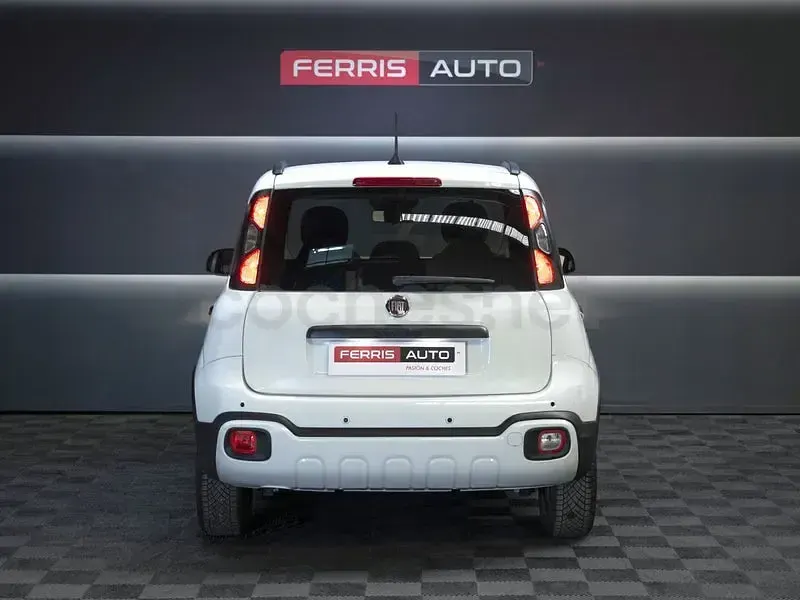 Używany Fiat Panda Cross Cross 65 KM (47 kW) 2025 Biały Hatchback