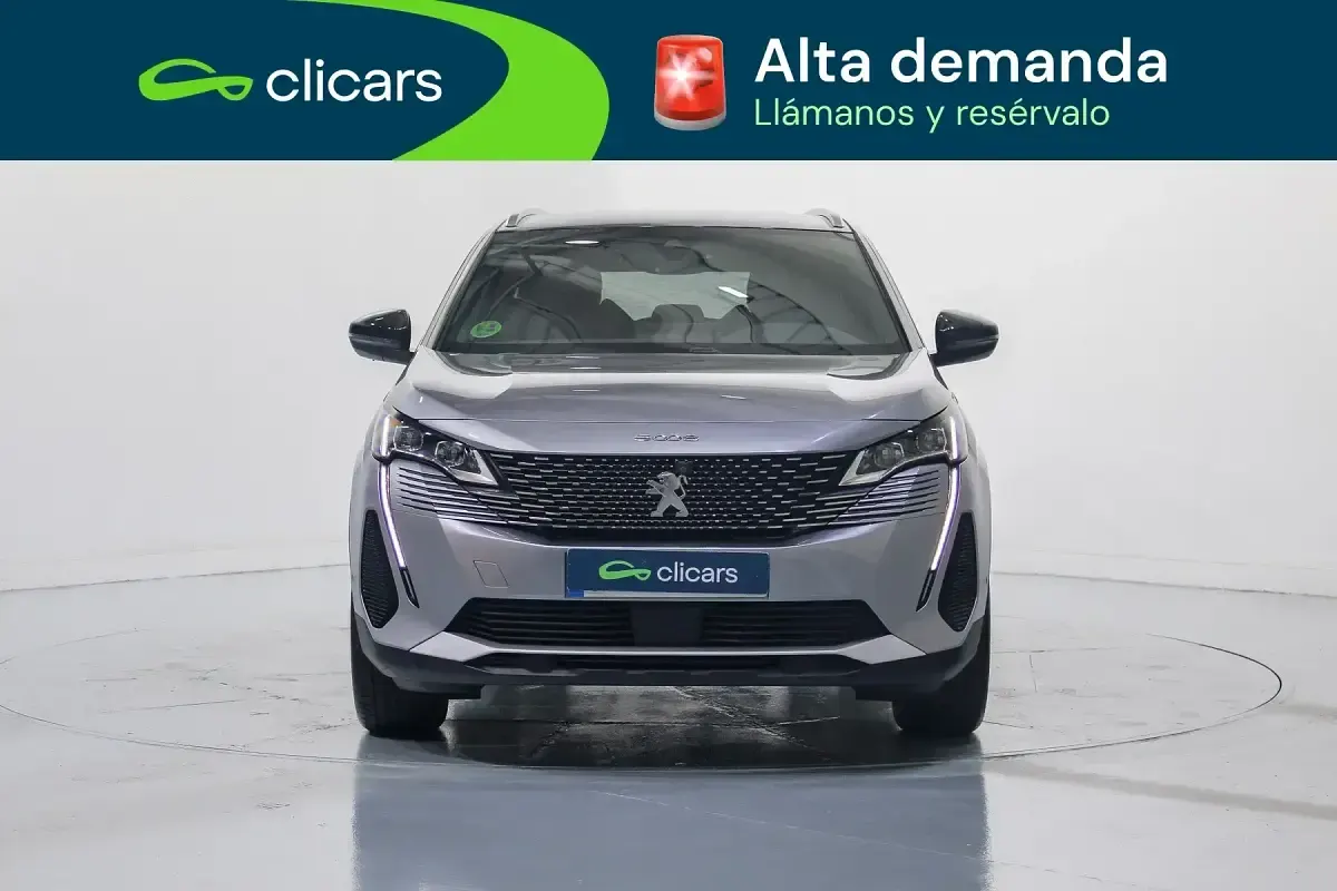 Usado Peugeot 5008 GTi 130 CV (95 kW) 2022 Gris SUV