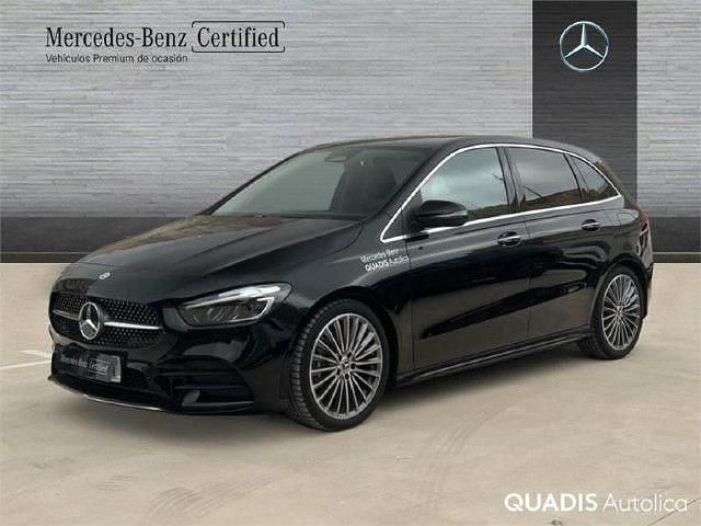 Usado Mercedes B180 116 CV (85 kW) 2024 Negro noche Monovolumen