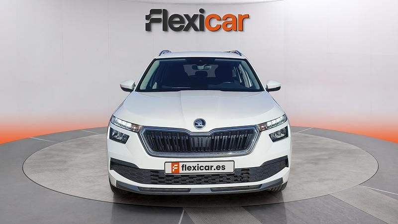 Usado Skoda Kamiq Ambition 110 CV (80 kW) 2021 Blanco SUV