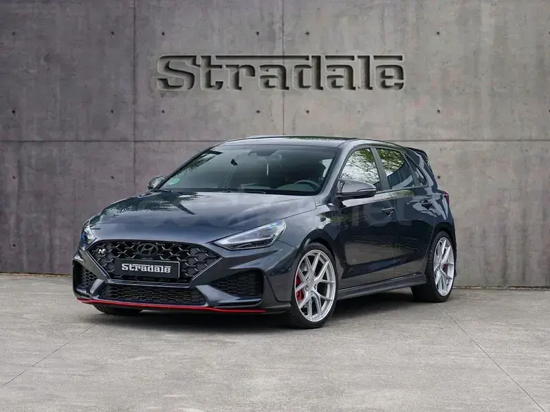 Usado Hyundai i30 250 CV (183 kW) 2022 Gris / plata Berlina