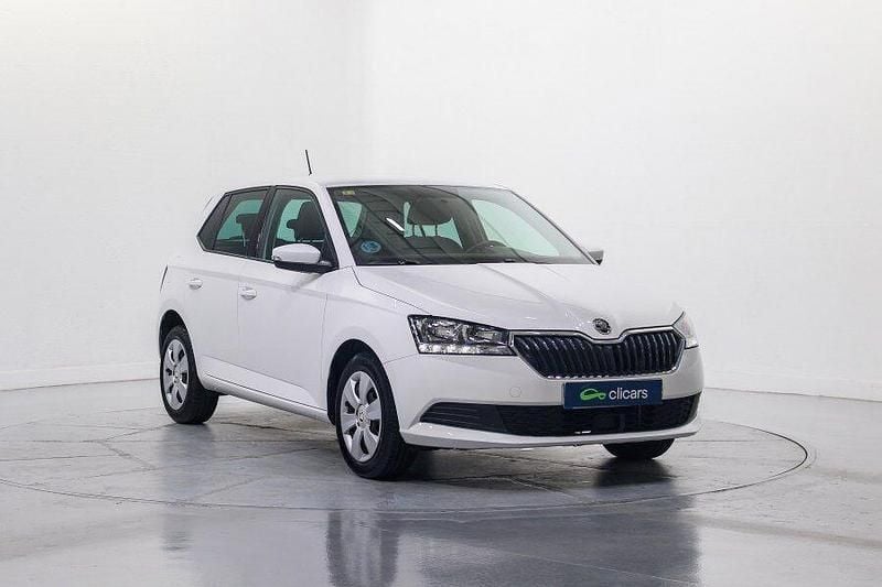 Usado Skoda Fabia 60 CV (44 kW) 2020 Blanco Berlina