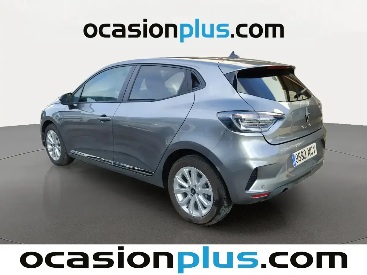 Usado Renault Clio V Evolution 100 CV (73 kW) 2025 Gris Berlina