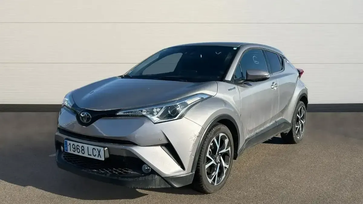 Käytetty Toyota C-HR Advance 122 HP (89 kW) 2019 Harmaa Katumaasturi