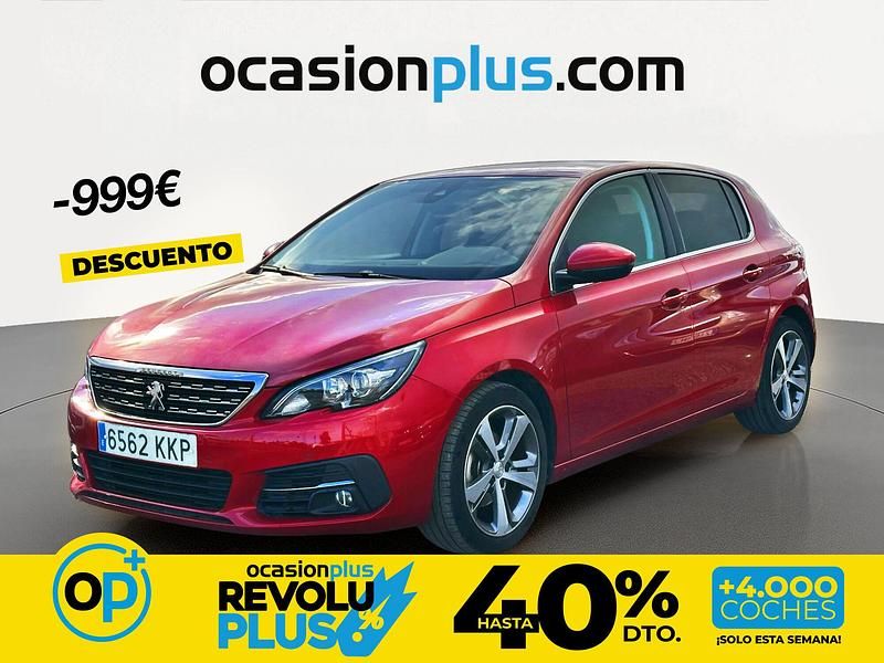 Usado Peugeot 308 Allure 130 CV (95 kW) 2018 Rojo
