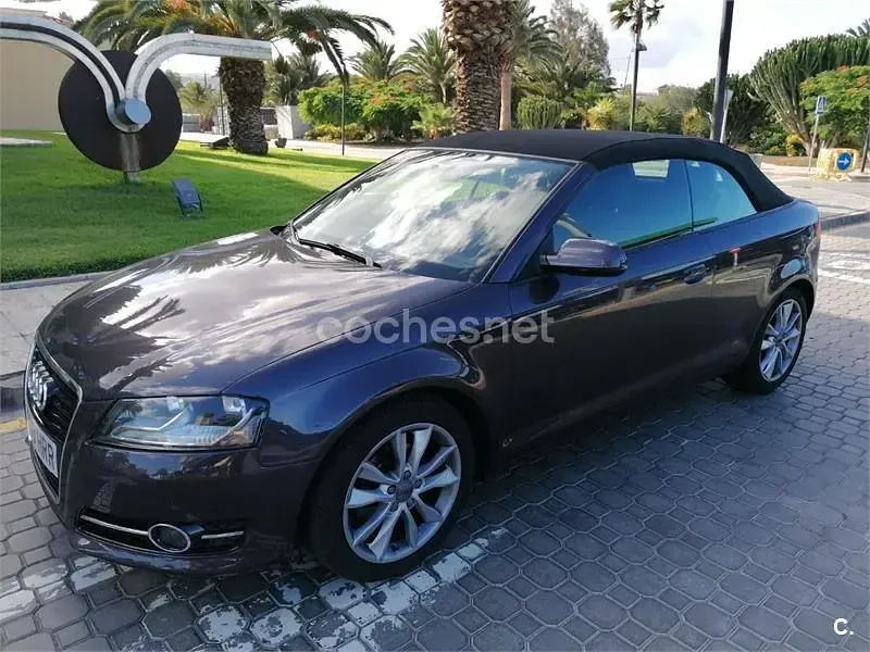 Usado Audi A3 Cabriolet Ambition 105 CV (77 kW) 2013 Negro Descapotable