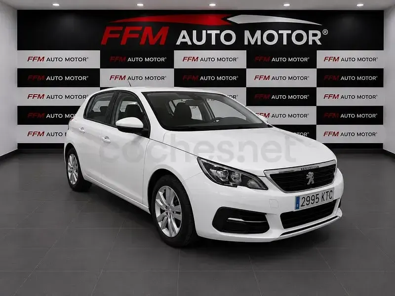 Usado Peugeot 308 Style 131 CV (96 kW) 2019 Blanco Berlina