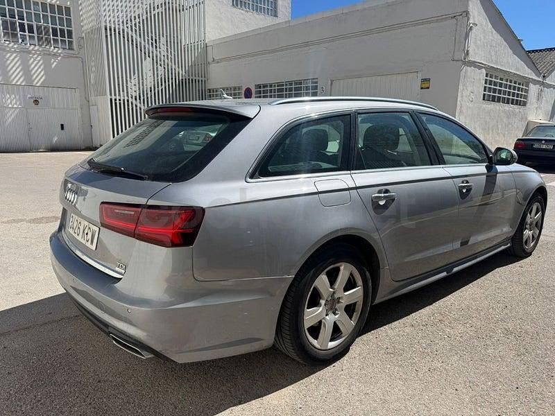 Usado Audi A6 190 CV (139 kW) 2017 Gris / plata Familiar