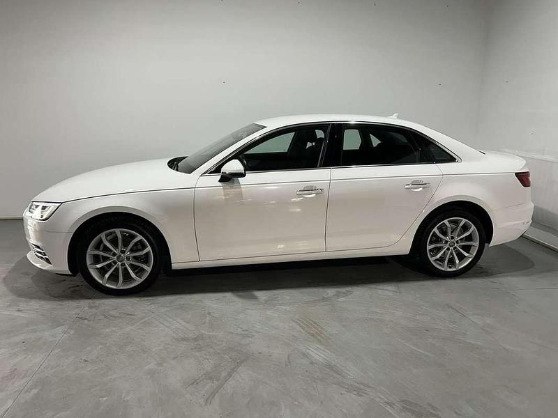 Usado Audi A4 Premium 150 CV (110 kW) 2018 Blanco Berlina