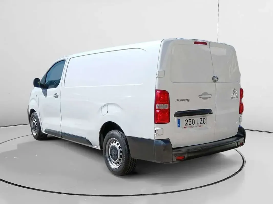 Usado Citroën Jumpy 102 CV (75 kW) 2022 Blanco Monovolumen