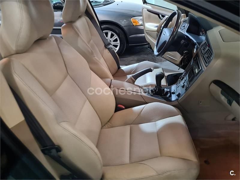 Usado Volvo S60 140 CV (102 kW) 2002 Azul Berlina