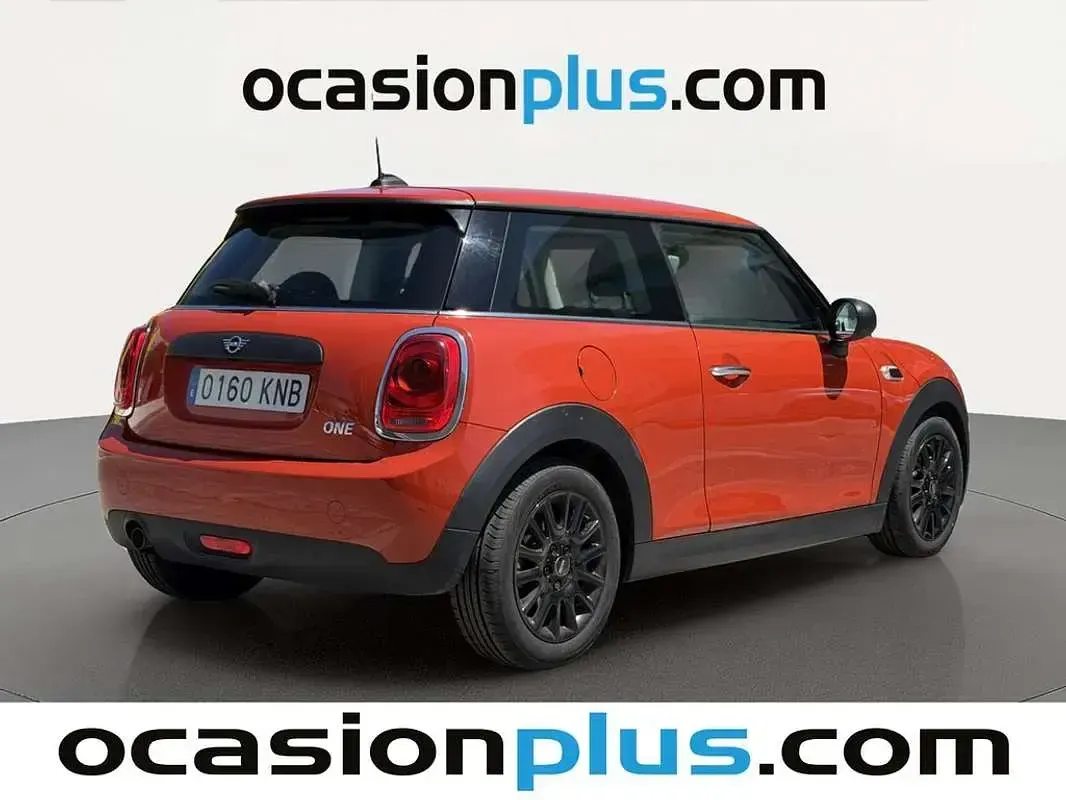 Usado Mini ONE 102 CV (75 kW) 2018 Naranja Utilitario